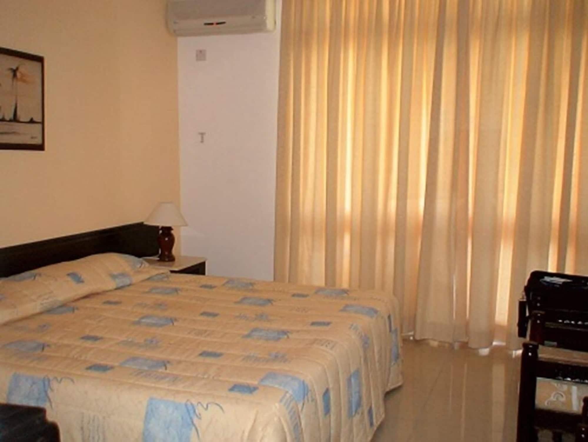 Kenya Bay Beach Hotel Bamburi Buitenkant foto