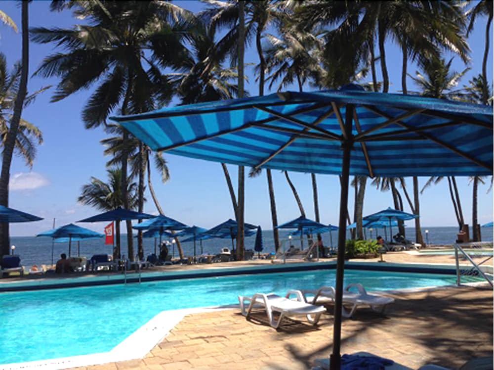 Kenya Bay Beach Hotel Bamburi Buitenkant foto
