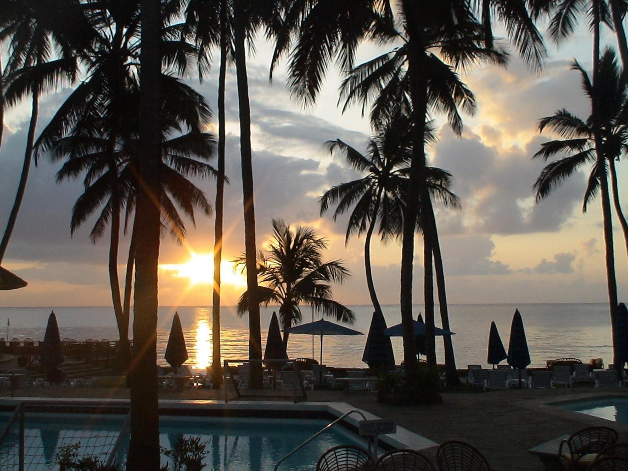 Kenya Bay Beach Hotel Bamburi Buitenkant foto